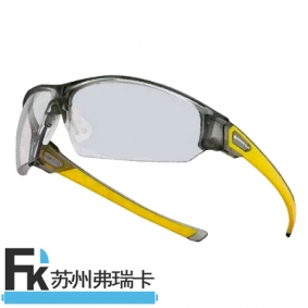 代爾塔101150 防霧防刮擦運(yùn)動(dòng)款PC防護(hù)眼鏡